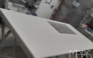 Produktion - Ausschnitt in der Moone Dekton Arbeitsplatte