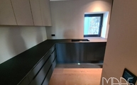 Lieferung in Dortmund der Calce Nero Laminam Arbeitsplatten