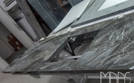 Produktion - Orobico Dark Porcelanosa Arbeitsplatte mit Ausschnitt