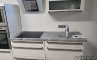Küchenzeile mit Viscont White Granit Arbeitsplatte