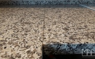 Satinierte Oberflächen der Granit Arbeitsplatten Bianco Sardo