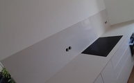 3141 Osprey Caesarstone Arbeitsplatte und Rückwände in Düsseldorf montiert