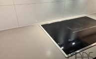 4003 Sleek Concrete Caesarstone Arbeitsplatte mit Ceranfeld