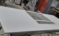 Produktion - Ausschnitte in der Iconic White Silestone Arbeitsplatte