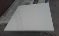Produktion - Unique Calacatta Compac Arbeitsplatte in 2 cm