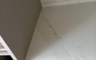 Unique Calacatta Compac Arbeitsplatte in 2 cm