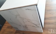 Dekton Seitenwange aus dem Material Aura 15