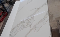 Produktion - Dream Calacatta Oro Dream Quarzagglo Arbeitsplatte