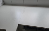 Desert Silver Silestone Arbeitsplatte mit Suede Oberfläche