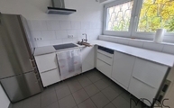 Montage in Essen der Desert Silver Silestone Arbeitsplatten