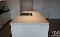 Montage der Silestone Arbeitsplatten Blanco Zeus Extreme