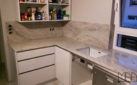 Küchenrückwände aus dem Granit Cielo White