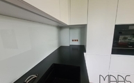 Devil Black Granit Arbeitsplatten und Glasrückwände