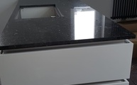 Kücheninsel mit Labrador Scuro Speziale Granit Arbeitsplatte