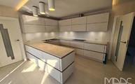 Montage der Albarium Dekton Arbeitsplatten in Gangelt