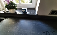 Aged Dark Porcelanosa Arbeitsplatte in 1,2 cm Stärke