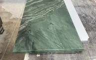 Produktion - Vivid Green Naturstein Arbeitsplatte mit Gehrungsschürzen