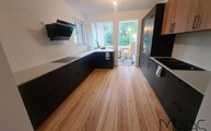 Küche in Hamburg mit Desert Silver Silestone Arbeitsplatten