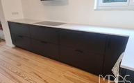 Küchenzeile in Hamburg mit Desert Silver Silestone Arbeitsplatten
