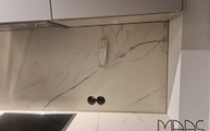 Statuario Marazzi Rückwand mit Steckdosenbohrungen