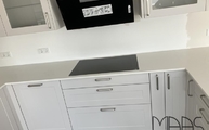 Ceranfeld in der 4600 Royal Snow Caesarstone Arbeitsplatte