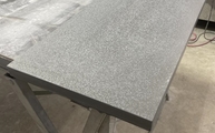 Produktion - Silestone Abdeckplatte Cemento Spa mit Volcano Oberfläche