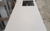 Produktion - Trani Ivory CTX - Basic Keramik Arbeitsplatte mit Ausschnitt und Bohrung