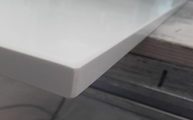 Produktion - Polierte Absolute Blanc Compac Arbeitsplatte
