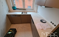L-Küche in Isernhagen mit Kairos Dekton Arbeitsplatten