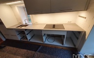 Küche in Itzehoe mit zwei Kreta Dekton Arbeitsplatten
