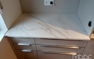 Montage der Entzo Dekton Arbeitsplatte