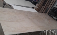 Produktion - 1,2 cm Stärke der Arga Dekton Tischplatte