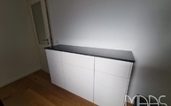 Sideboard mit Impala Scuro Granit Arbeitsplatte