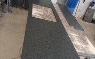 Produktion - Krishna Black Granit Arbeitsplatte mit Ausschnitt