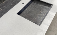 Produktion - Bohrung und Ausschnitt in der Silestone Arbeitsplatte Blanco Maple