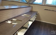 Caesarstone 4260 Cocoa Fudge mit polierter Oberfläche