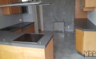 2003 Concrete Caesarstone Arbeitsplatte mit Schürze