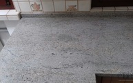Granit Gibli mit polierter Oberfläche und 3,0 cm Stärke