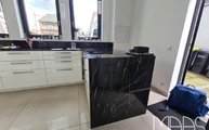 Belvedere Granit Arbeitsplatte und Seitenwange