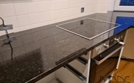 Black Pearl Granit Arbeitsplatte mit Kochfeld
