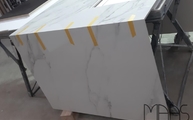 Produktion - Statuario Michelangelo Level Keramik Arbeitsplatte und Seitenwangen