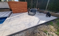 Terrasse in Köln mit Keramikfliesen verlegt
