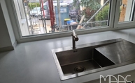 Spüle in der Nolita Silestone Arbeitsplatte