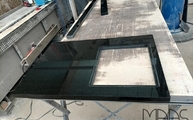 Produktion - Piano Black Granit Arbeitsplatte mit Ausschnitt