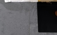 4033 Rugged Concrete Caesarstone Arbeitsplatten mit gebürsteter Oberfläche und 2,0 cm Stärke