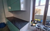 Küchenzeile mit Granit Arbeitsplatte Tempest Black