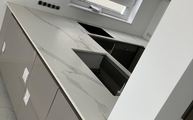 Küche in Königswinter mit Calacatta Oro Infinity Arbeitsplatten