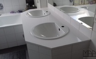 Schrägschnitt in der Silestone Waschtischplatte Blanco Zeus Extreme