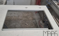 Produktion - Ausschnitt in der Snowy Ibiza Silestone Arbeitsplatte