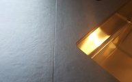 Bohrung in der Dekton Arbeitsplatten Sirius